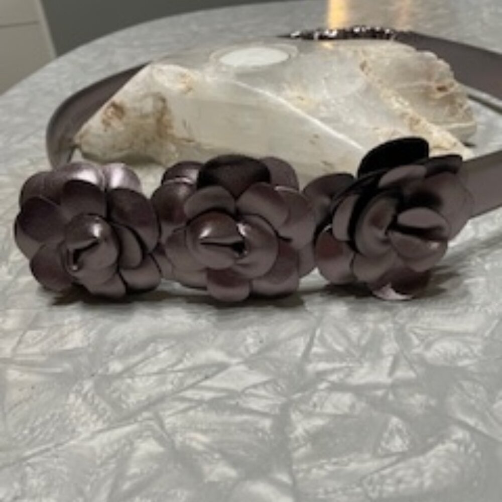 WOMENS Pretty Pewter Petal Stretch Belt
